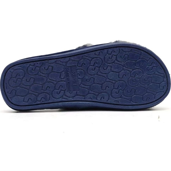 Soft Plush Fuzzy Slippers - Picture 4 of 6